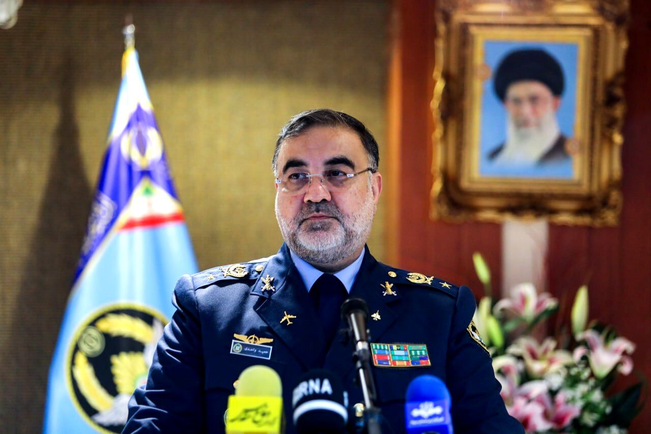 امیر واحدی: نیروی هوایی آماده دفاع از کشور است