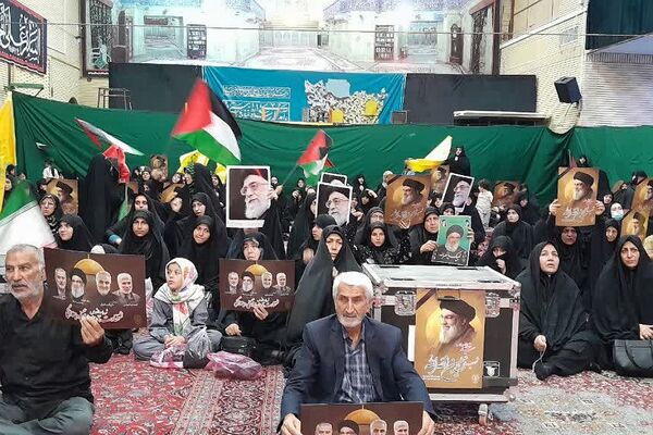 مراسم بزرگداشت شهدای مقاومت در حرم شهدا گمنام ورامین