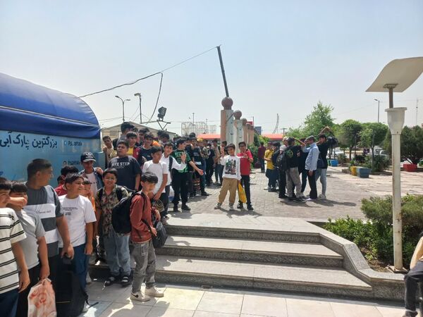برگزاری اردوی تفریحی ـ زیارتی دبیرستان نمونه دولتی دانش به مقصد مشهد مقدس