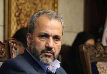 کارفرمایان اتباع غیرمجازشان را معرفی کنند