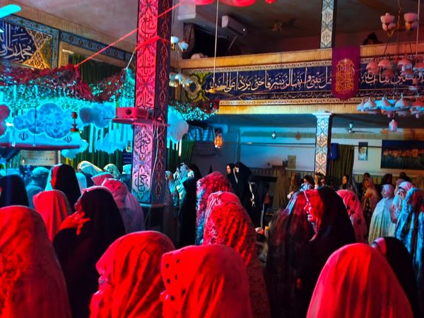 نسل نوجوان در اعتکاف؛ با اشک و اراده، پیام صبر حضرت زینب (س) را به گوش آسمان رساند