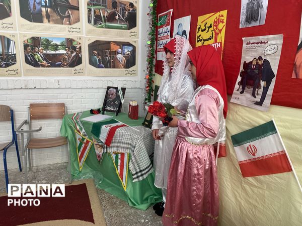 گشایش نمایشگاه مدرسه انقلاب در هنرستان عالمه باخرز