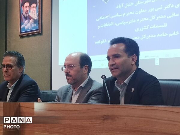 نشست اختصاصی بانوان خلیل‌آباد با معاون سیاسی اجتماعی استانداری خراسان رضوی