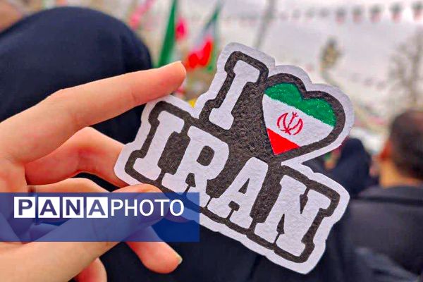 خروش مردمی در خیابان‌های رباط‌کریم در 22بهمن