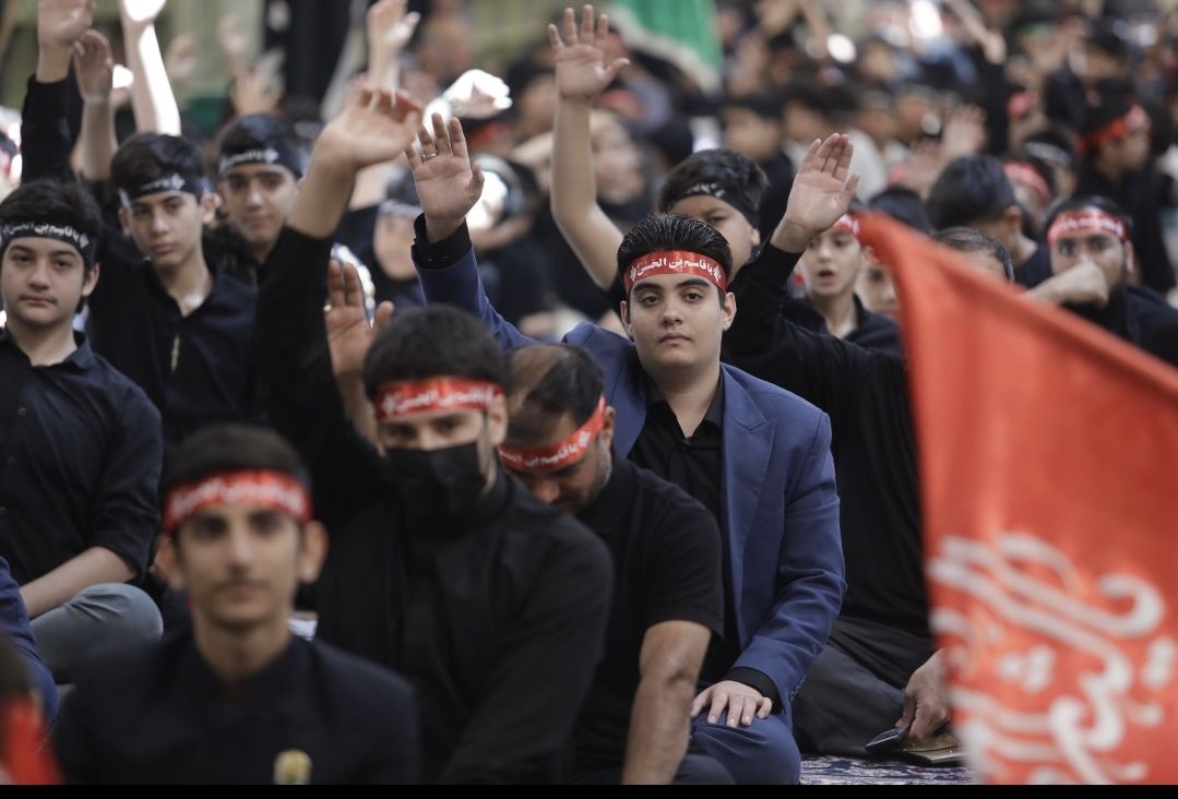 مراسم احلی من العسل در جوار حرم مطهر امام هشتم شیعیان(ع)