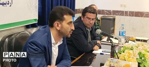 نشست مجمع خیرین‌ مدرسه‌ساز در چهاردانگه 