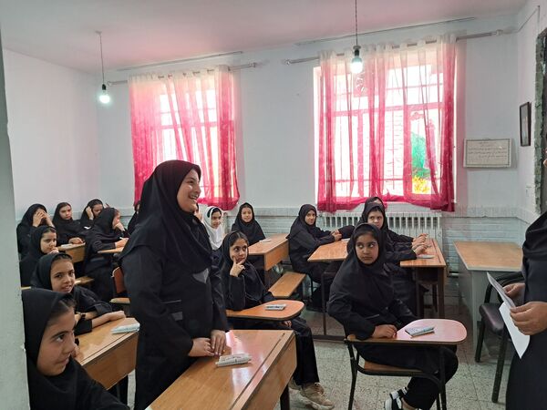 برگزاری جشن جوانه‌ها در آموزشگاه تکتم باخرز