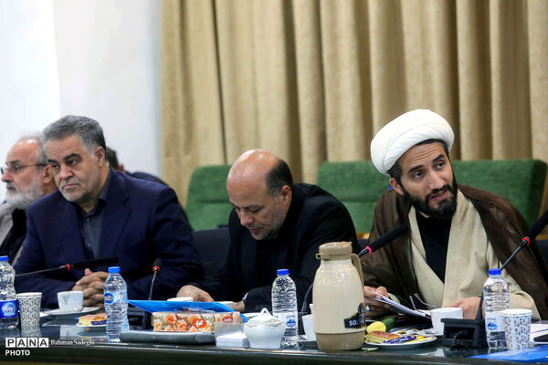 دیدار صمیمی وزیر آموزش و پرورش با اعضای کمیسیون فرهنگی مجلس شورای اسلامی
