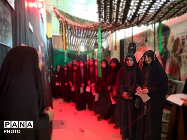 آغاز بازدید دانش‌آموزان از «پاتوق نوجوان مبارز» و غرفه‌های تخصصی