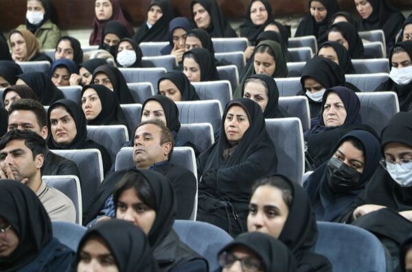 همایش «پازل هویت» 
