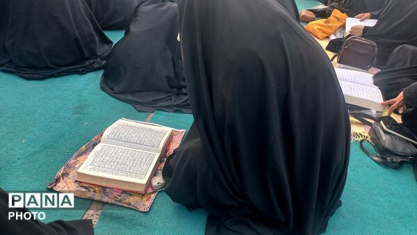 مراسم دعای عرفه در ماهان