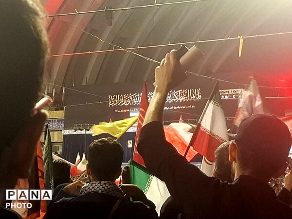 وداع با آقای شهید ایران