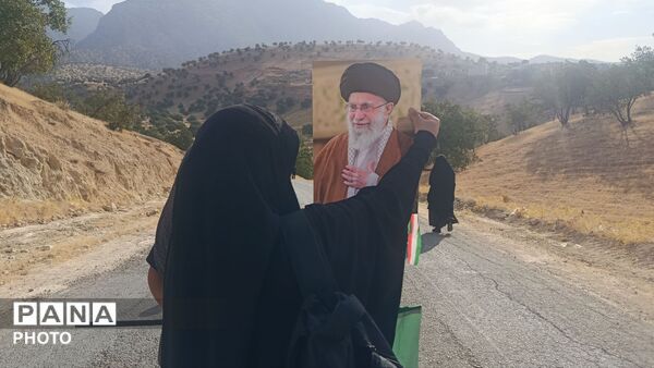 جاماندگان اربعین در میانکوه هم‌قدم شدند