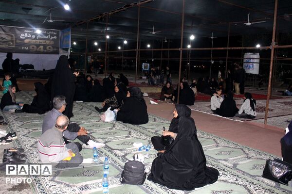 میزبانی موکب امام خامنه‌ای از زائران رهبر شهید