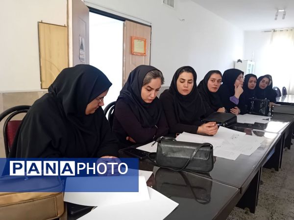 برگزاری طرح سفر یادگیری ویژه معلمان شهرستان مانه و سملقان 