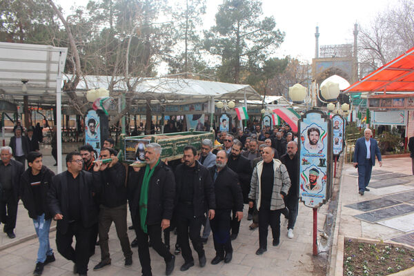 مراسم تشییع مادر شهید «حسین بی‌تا» در قم