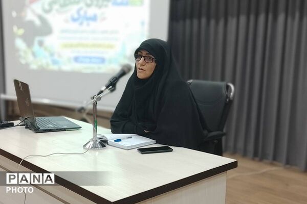نشست اولیا و مربیان پایه‌های هفتم و هشتم دبیرستان پویندگان