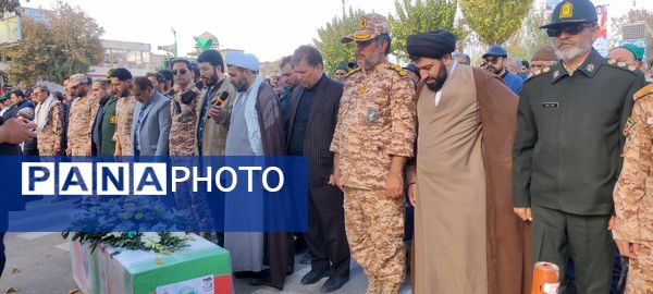 وداع با پیکر جانباز شهید، عبدالحسین خاکشور در شهرستان شیروان