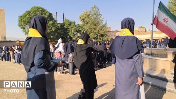 جشن مهر در مدرسه شهدای فرهنگی