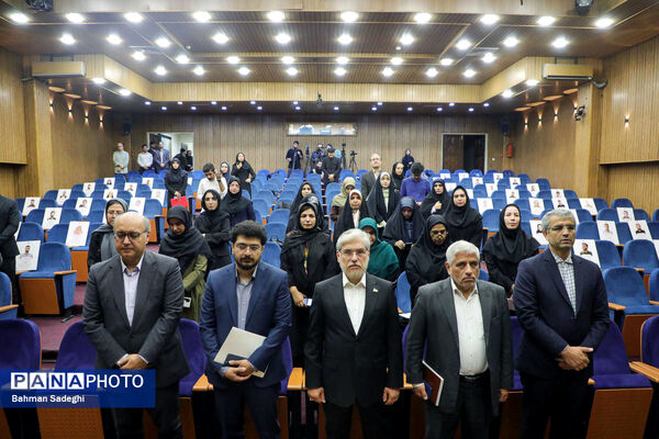 نشست خبری وزیر علوم، تحقیقات و فناوری