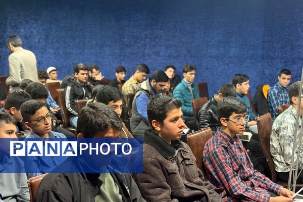 حوزه‌علمیه امام صادق(ع) میزبان پسران قرآنی اسلامشهر در مسابقات منطقه‌ای