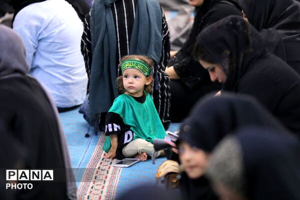 همایش شیرخوارگان حسینی با حضور پرشور مادران 