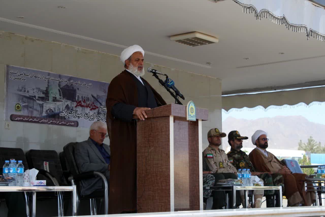 فتح خرمشهر نماد پیروزی جبهه حق بر باطل است