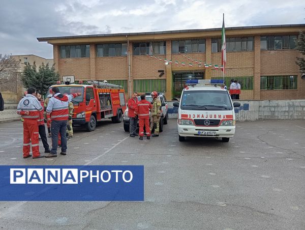 بیست و ششمین مانور سراسری زلزله در مدرسه امام جعفر صادق (ع) شهرستان پردیس