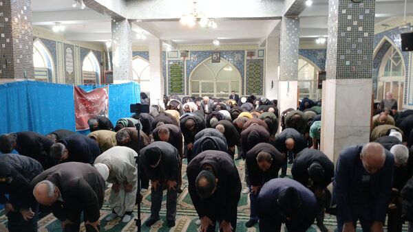 نماز جمعه؛ صحنه نمایش وحدت و ایمان مردم بن