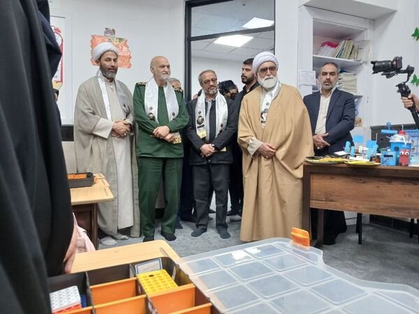 آیین افتتاح همزمان دبستان و کلنگ‌زنی سالن مطالعه مجموعه امام حسین(ع) در مشهد