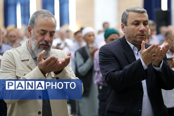 اقامه نماز عیدقربان در باقرشهر 