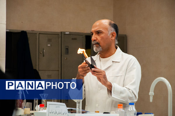 کارگاه استانی"طراحی آزمایش‌های جذاب و کاربردی" ویژه دبیران شیمی 