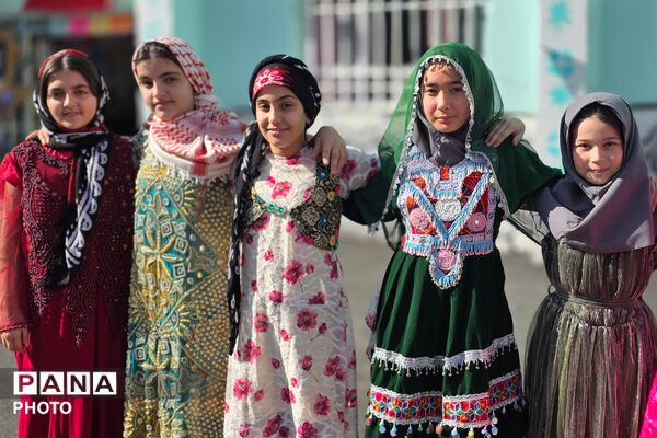 افتتاح جشنواره جابر ابن حیان در دبستان کوثر بهارستان‌دو