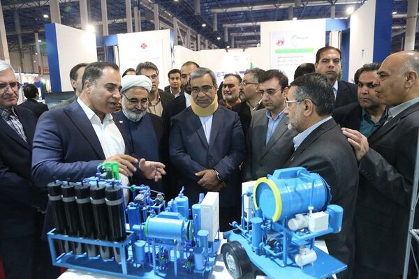 بازدید استاندار خراسان رضوی از دستاوردهای پژوهش و نوآوری در نمایشگاه مشهد