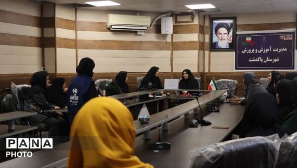 هم‌اندیشی مراقبین سلامت پاکدشت برای اجرای بهتر «ماموریت ماکان»