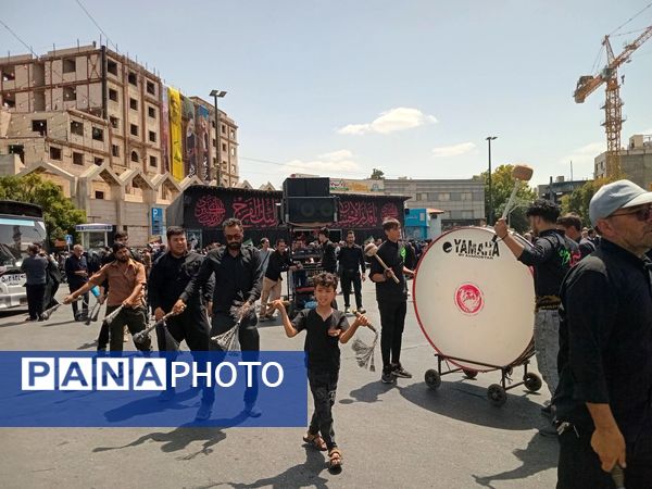 راهپیمایی جاماندگان اربعین حسینی در مشهد