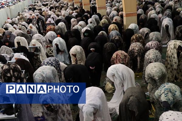 حضور پرشور مردم پاکدشت در نماز عید فطر