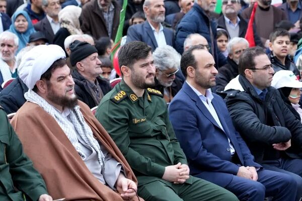راهپیمایی ۲۲ بهمن مصداق روشن عمل صالح مردم است