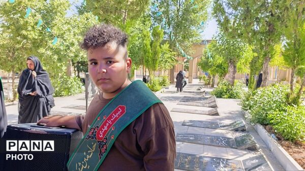  «در پناه دو ماه» در گلزار شهدای فارسان