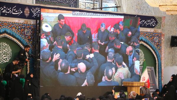 وداع با پیکر مطهر شهید حسین امیرعبدالهیان در شهرستان ری