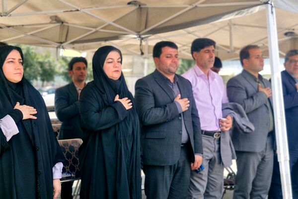 آیین افتتاح زمین چمن مصنوعی در قرچک