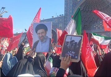 حماسه وفاداری در مشهد؛ حضور میلیونی مردم در بدرقه مقام معظم رهبری