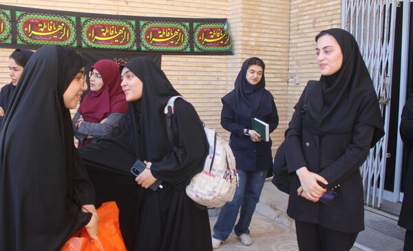 اعزام دانش‌آموزان پیشتاز استان بوشهر به مشهد مقدس