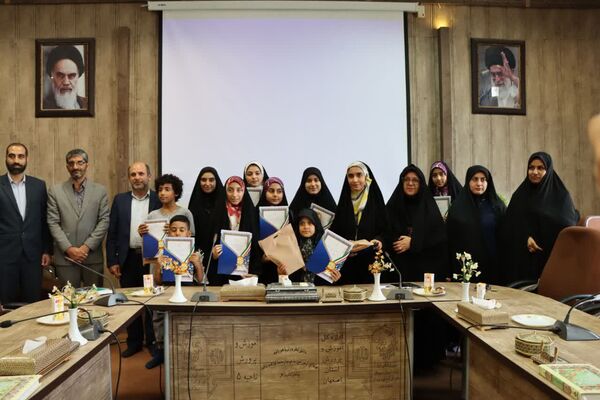 برگزاری مراسم بزرگداشت روز خبرنگار و تجلیل از خبرنگاران پانای ناحیه 5 استان اصفهان