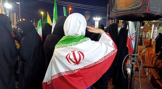 تجمع گسترده مردم جان‌فدای پلدختر در حمایت از ایران