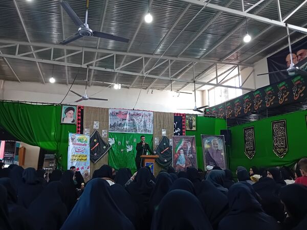 اعزام دانش‌آموزان دختر آشخانه به اردوی راهیان نور