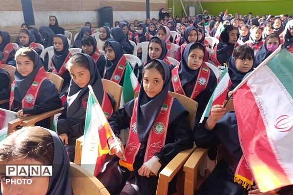 تقسیم مهربانی با شور عاطفه‌ها در مدارس خراسان شمالی