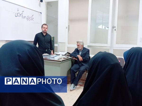 کارگاه آموزشی سواد رسانه‌ای در کاشمر