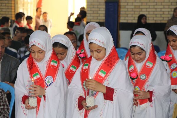 جشن گرامیداشت مقام معلم در شهر آشخانه 
