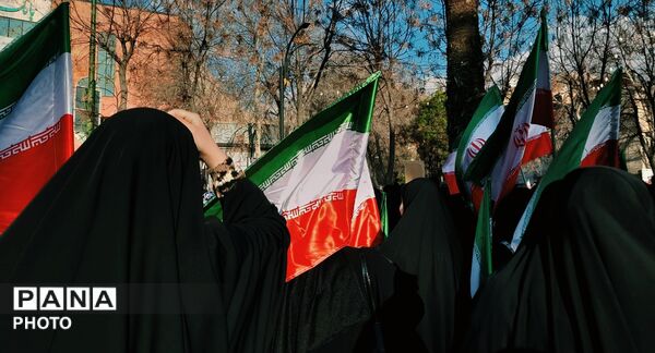 طنین ایستادگی در خرم آباد، خشم مقتدرانه مردم خرم‌ آباد در برابر دشمنان